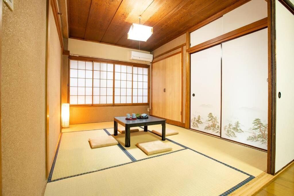 Ferienwohnung 泊露hakuro 3階 Präfektur Tokio Exterior foto